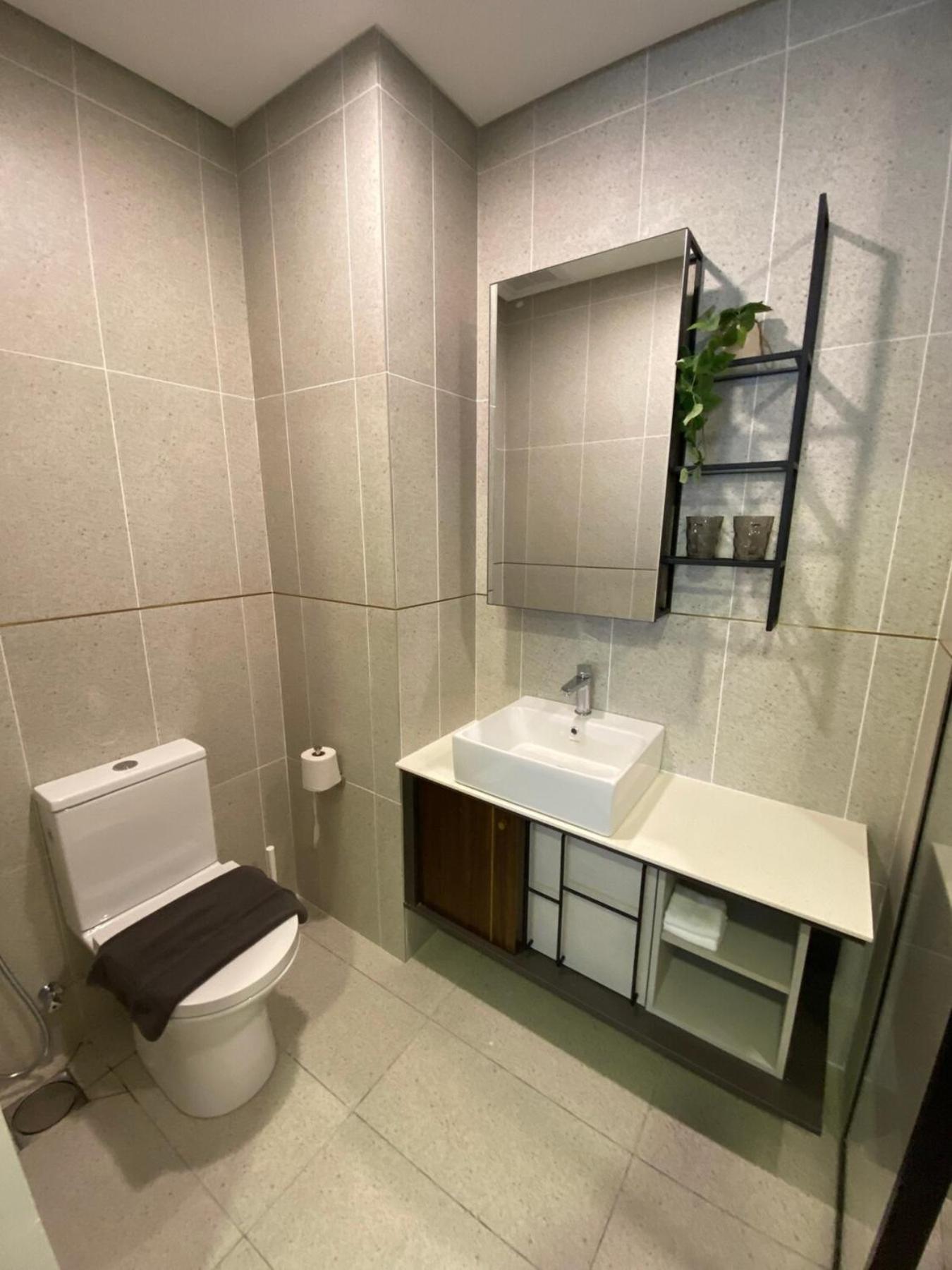 Millerz Square Old Klang Road Apartment
