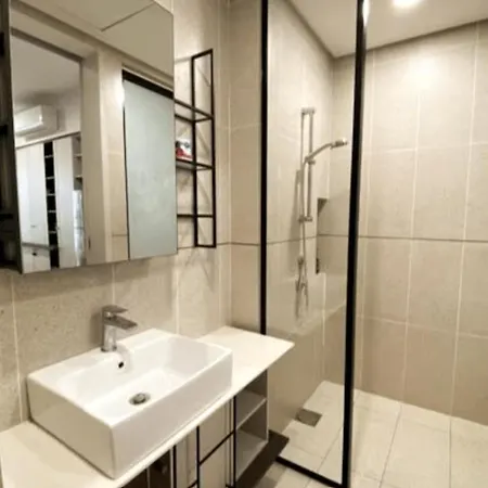 Millerz Square Old Klang Road Apartment Kuala Lumpur Luaran gambar